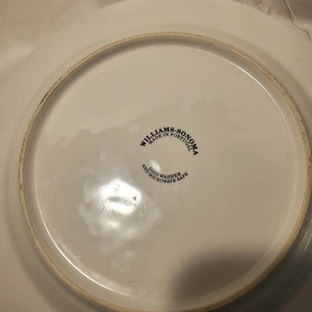 2 Williams Sonoma 8 1/4